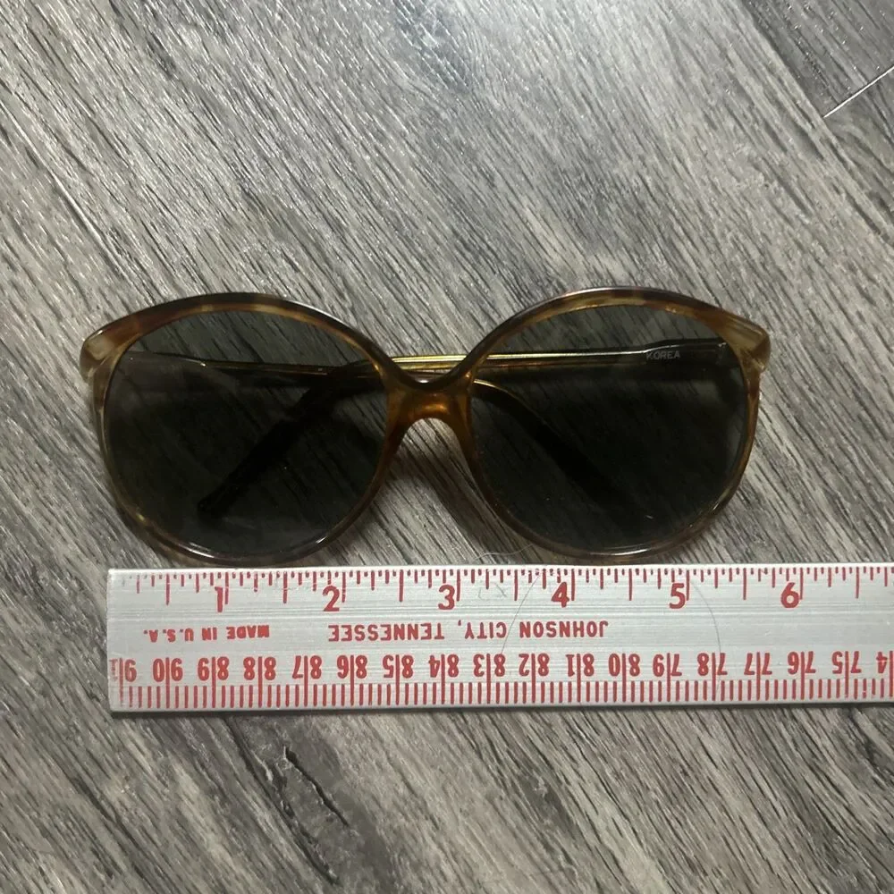 VINTAGE 70s OVERSIZED TORTOISE LADIES OVAL SUNGLASSES + CASE